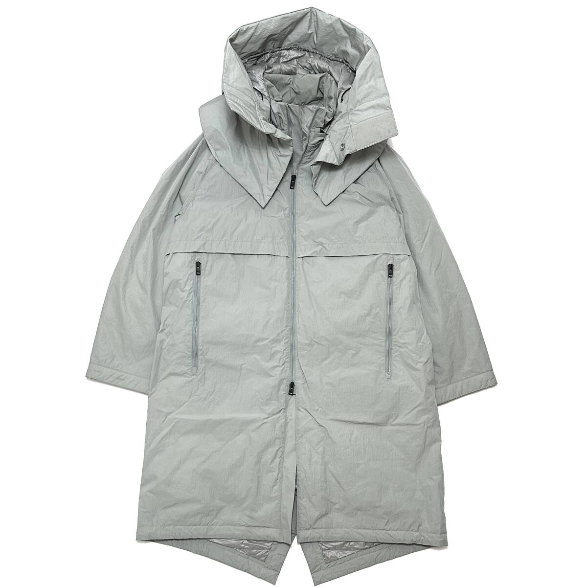 定価10.5万 ATTACHMENT 塩縮タスランナイロンタフタフードダウンコート 2 グレー ジャケット アタッチメント ブルゾン拍卖