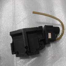 アウディA4 8D ドアロックポンプ 8DADR バキューム ポンプ B5 ユニット拍卖
