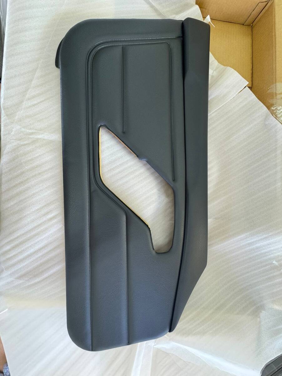 【新品未使用】スズキ カプチーノ 純正 cappuccino EA11R EA21R 助手席 左側 ドア内張 内装 83721-80F00 【11-18】拍卖