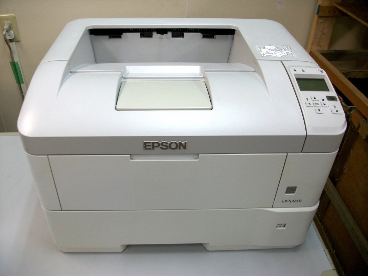 ★ 中古レーザープリンタ / EPSON LP-S3250 / 自動両面印刷対応 / 中古使用済みトナー付き ★拍卖