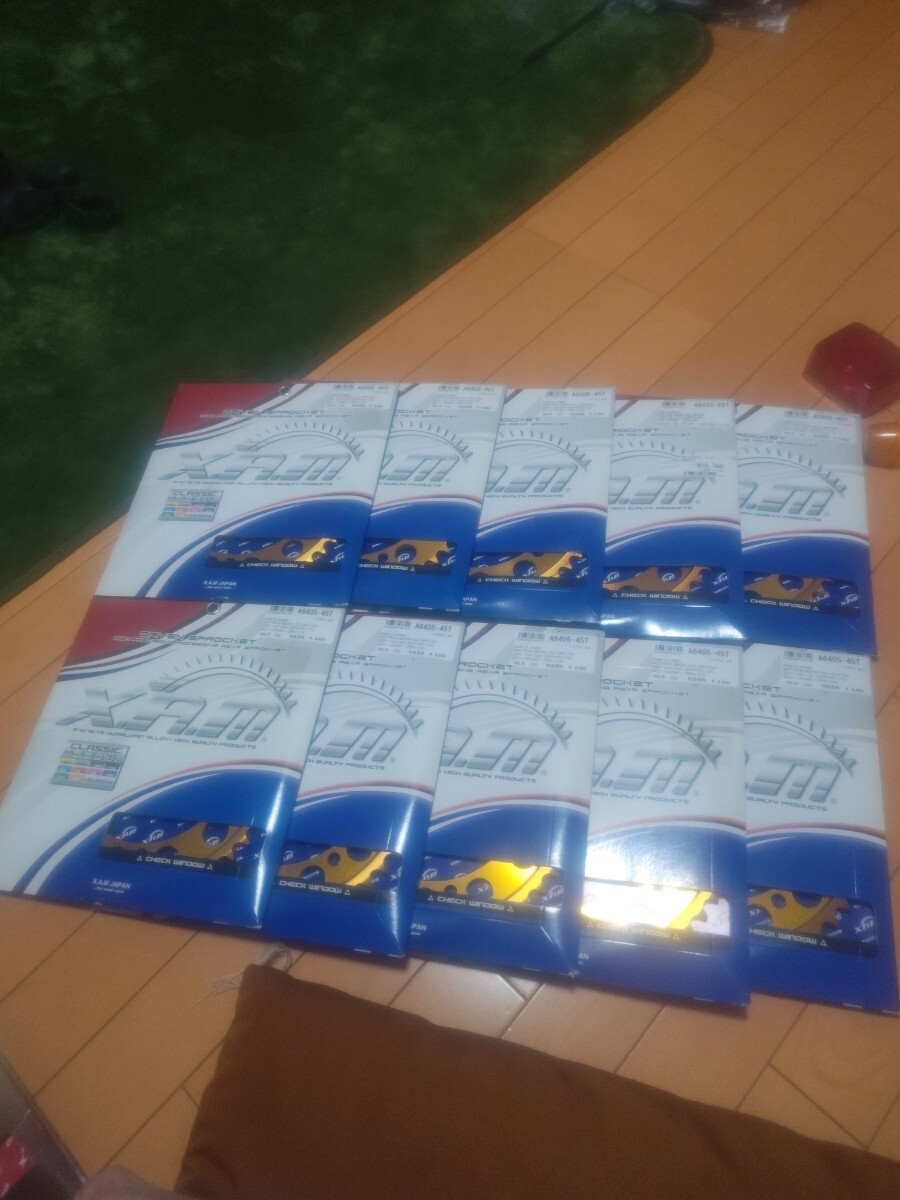 ザム クラシック A6405-45T 17701-45 kawasaki ゼファー1100 未使用 アルミ ゴールド スプロケット 10個 XAM GPZ750R GPZ900R ZRX1100 社外拍卖