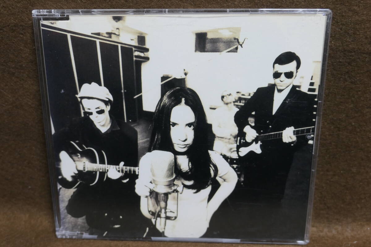 【中古CD】カヒミ・カリィ KAHIMI KARIE / I am a kitten / Vogue Bambini / Gipponese a Roma / Nikon 2 / The Poisners / KYTHMAK015D拍卖