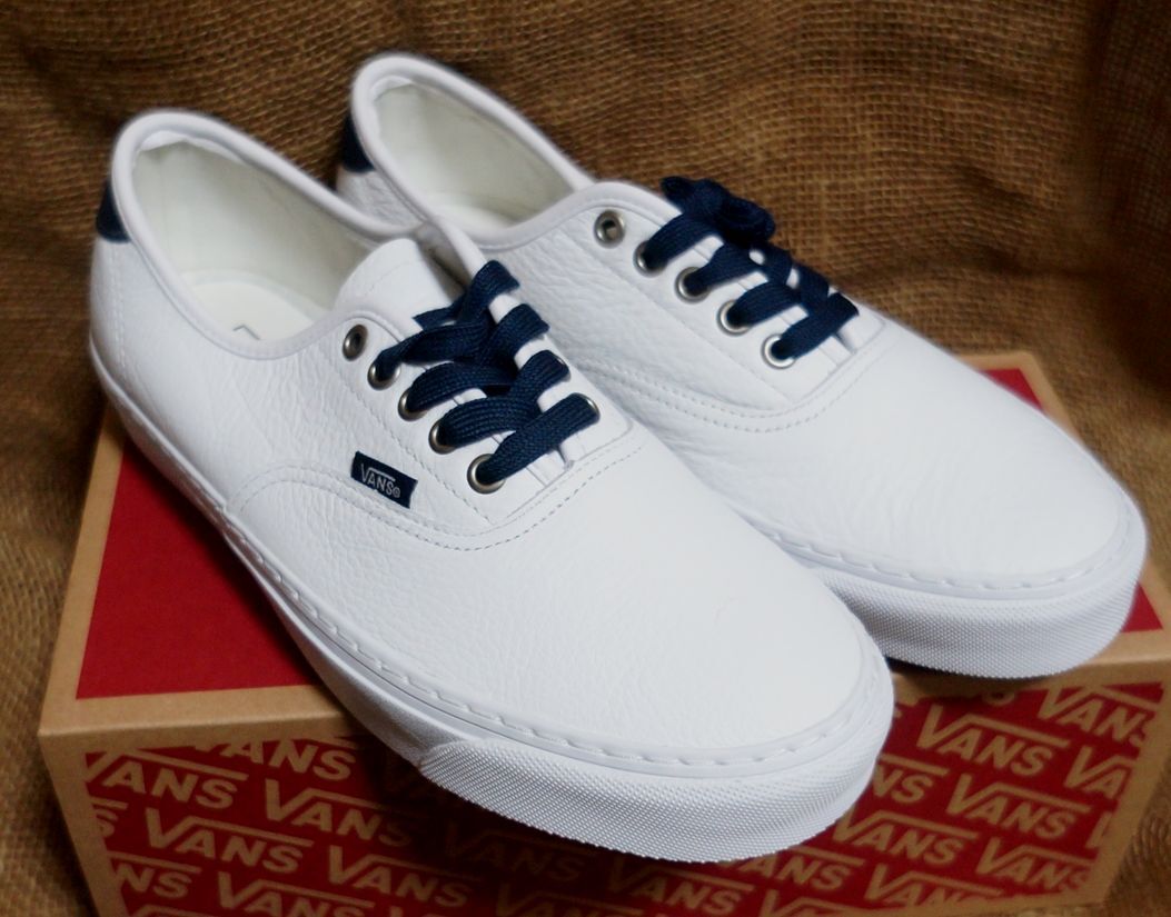 新品 VANS Authentic Lux 本革 US8.5 白/紺 オーセンティック レザー バンズ ヴァンズ拍卖