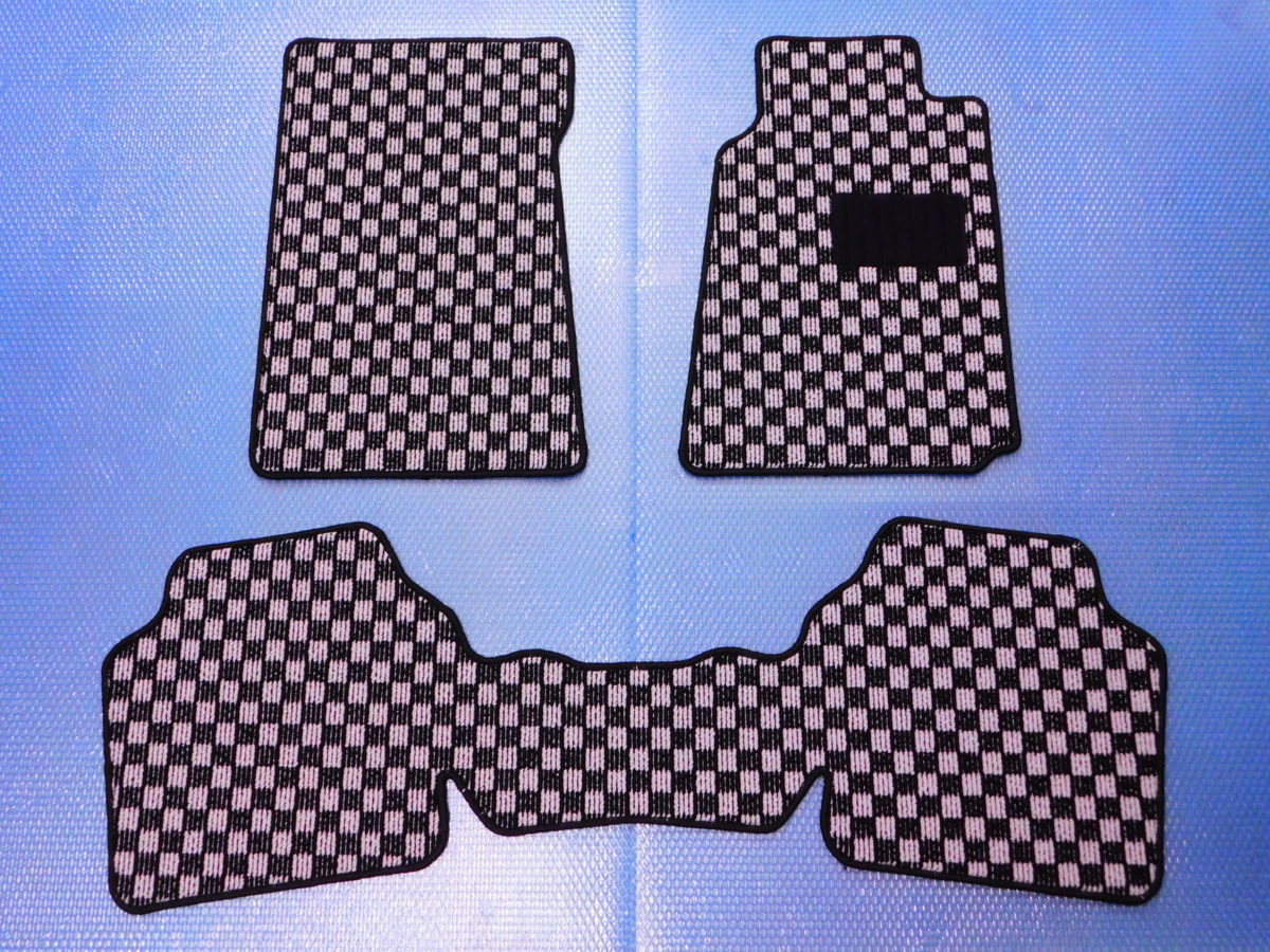 フロアマット1台分セット【ホワイト】※ AE86 (レビン・トレノ) (リア1枚形状)拍卖