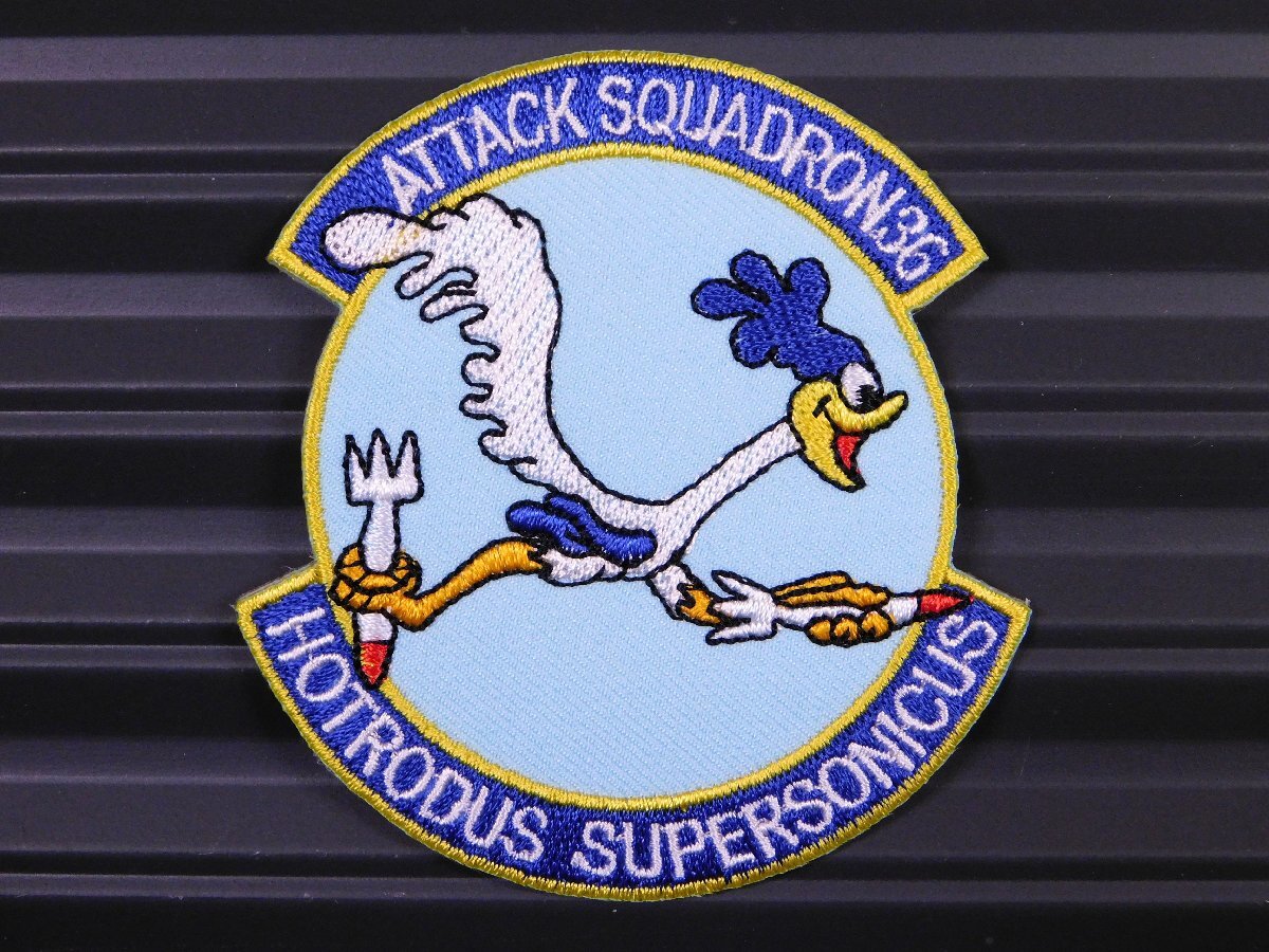 ◆送料\110◆【ROAD RUNNER・ロードランナー⑳】※《アイロン刺繍ワッペン》 アメリカン雑貨 刺繍ワッペン アイロンワッペン拍卖