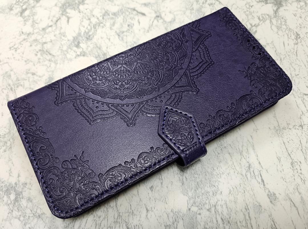 送料込み Galaxy A24 用 スマホケース 手帳型 浮彫 曼荼羅 ネイビー拍卖