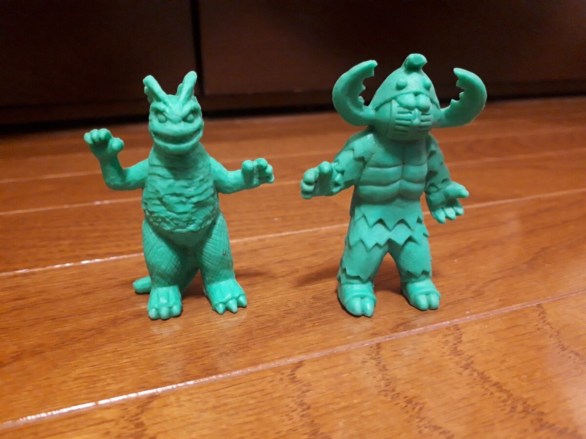 ウルトラマン 怪獣 消しゴム アントラー ベムラー 当時物 昭和レトロ 大 サイズ フィギュア 拍卖