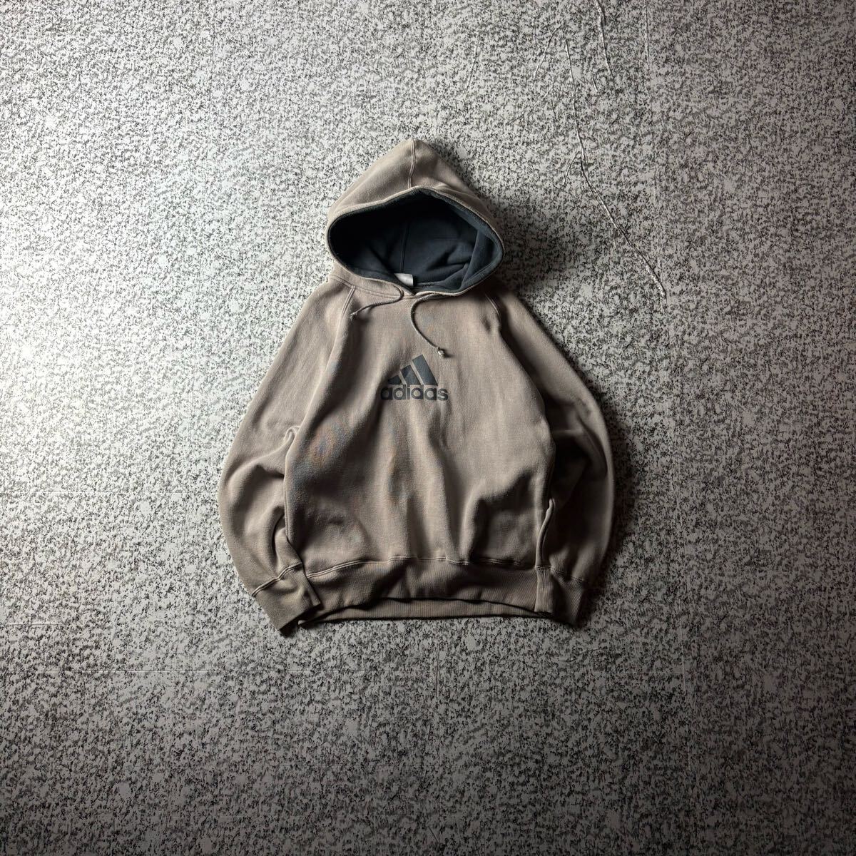 【90sオールド】アディダス ヴィンテージ フーデッドスウェット アースカラー Mサイズ 古着 フーディー パーカー 拍卖
