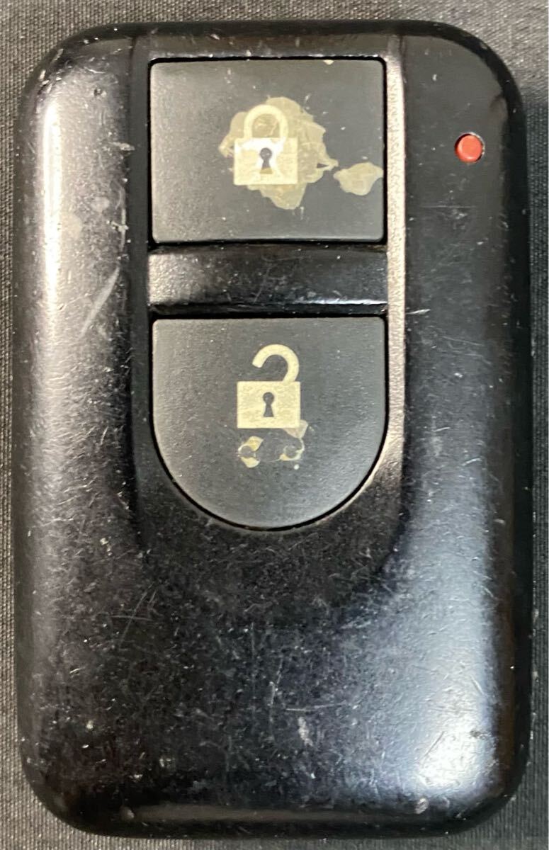 日産 セレナ スカイライン エルグランド フェアレディZ キューブ マーチ etc. キーレスキー 2ボタン BP97H-14 赤ランプ点灯 No.4 スマート拍卖