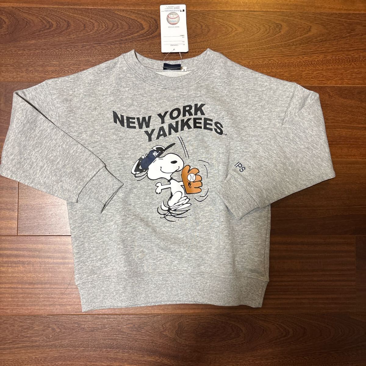 【新品】SHIPS シップス スヌーピー×MLB スウェット M 120センチ グレー 長袖 トレーナー拍卖