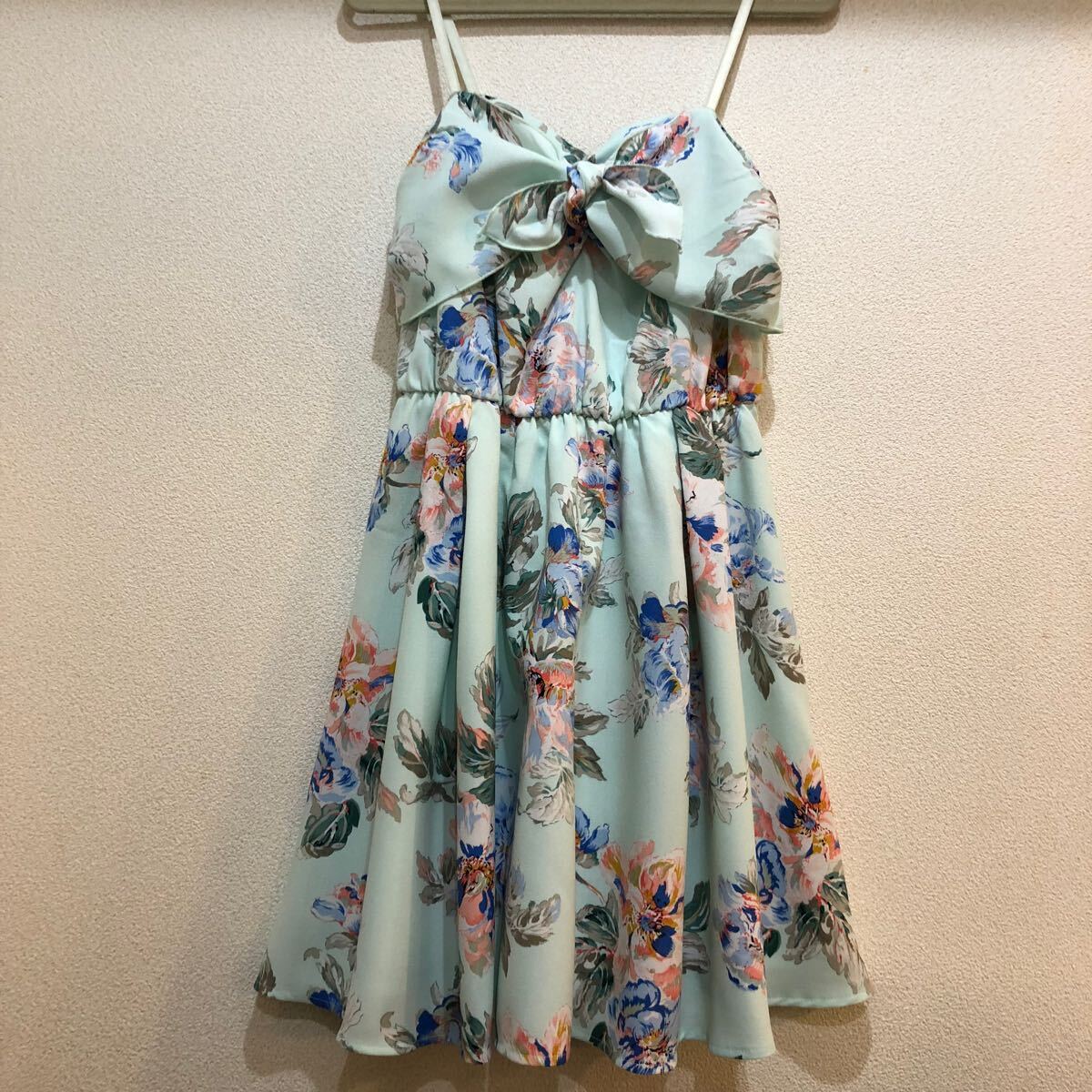 MIIA ワンピース / ミーア 花柄 リボン ミントグリーン 緑 グリーン 可愛い 清楚系 ミニワンピ キャミワンピ キャミソールワンピ拍卖