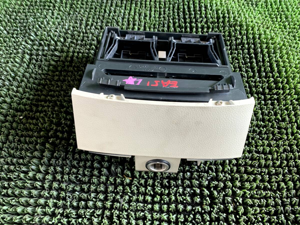 ●即決値段●日産 エルグランド ME51 純正 カップホルダー ドリンクホルダー 缶ホルダー E51/NE51/MNE51 .拍卖