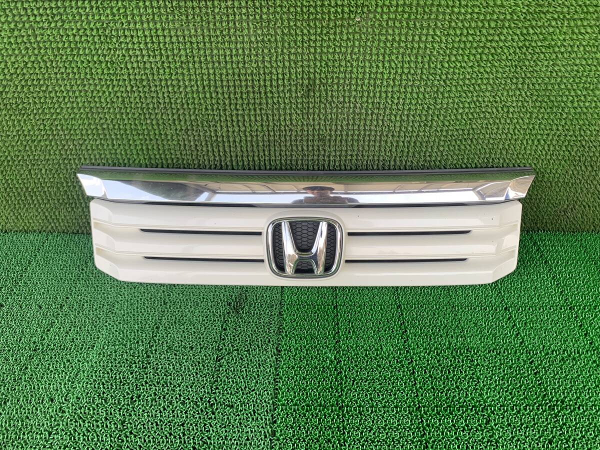 ●即決値段●Z4-1 ホンダ N-BOX DBA-JF1 JF2 カラー:NH624P ラジエーターグリル フロントグリル グリル フロントメッキグリル拍卖