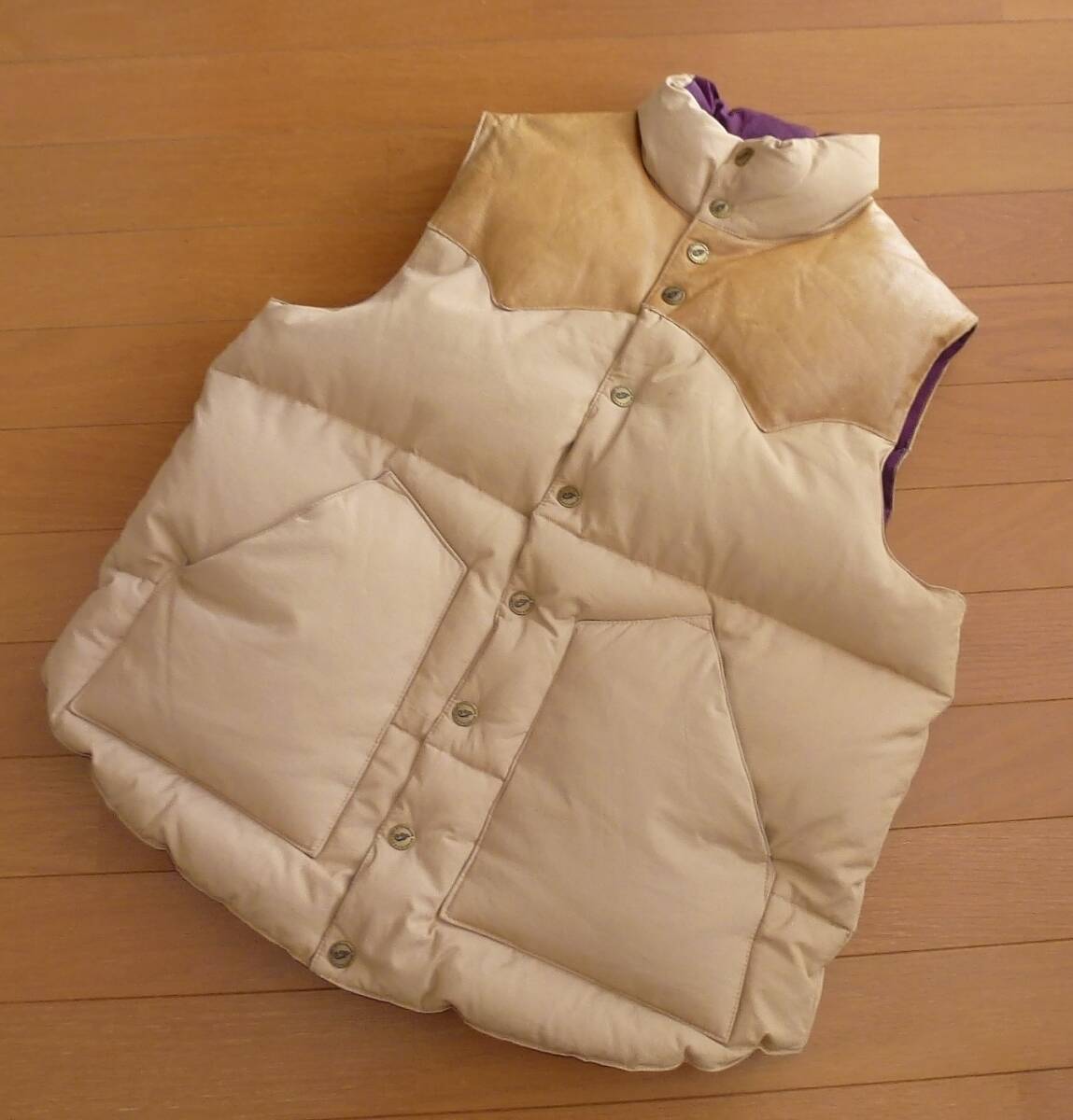 INDIAN MOTOCYCLE インディアンモーターサイクル レザー ダウンベスト 即決あり!拍卖