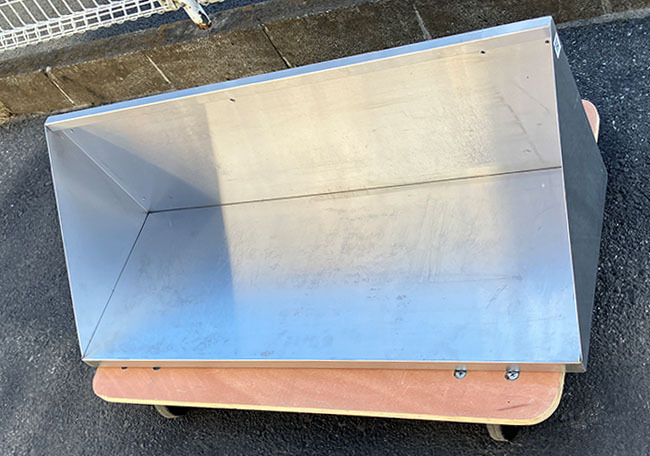 即決 調味料棚 平棚 幅950 奥行350 高さ330mm ステンレス棚 三角棚 厨房 業務用 中古拍卖