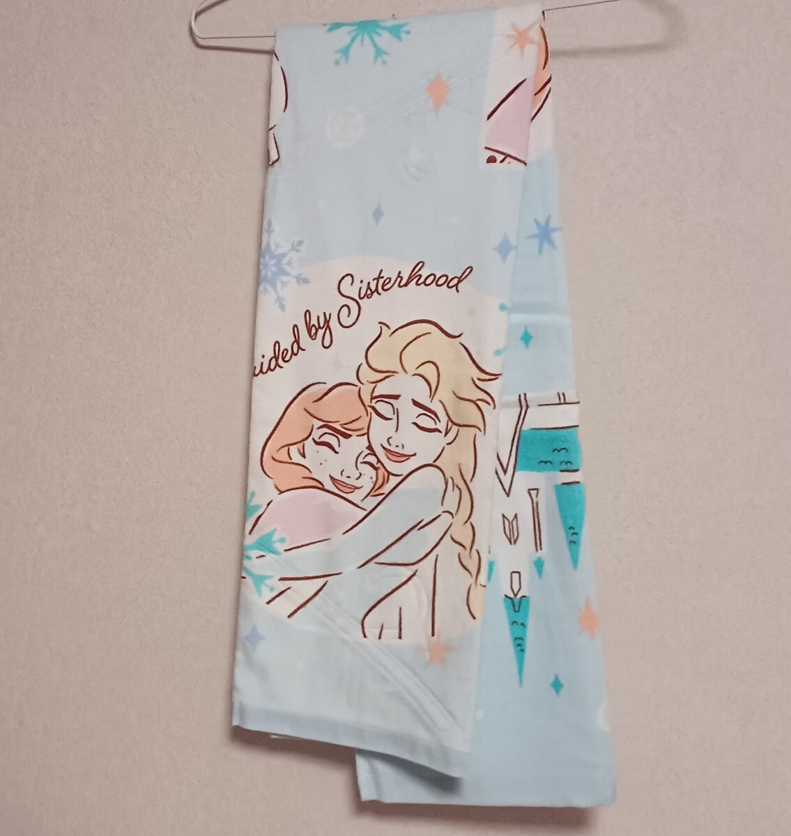 新品送料無料 アナと雪の女王 バスタオル 60×120cm 拍卖