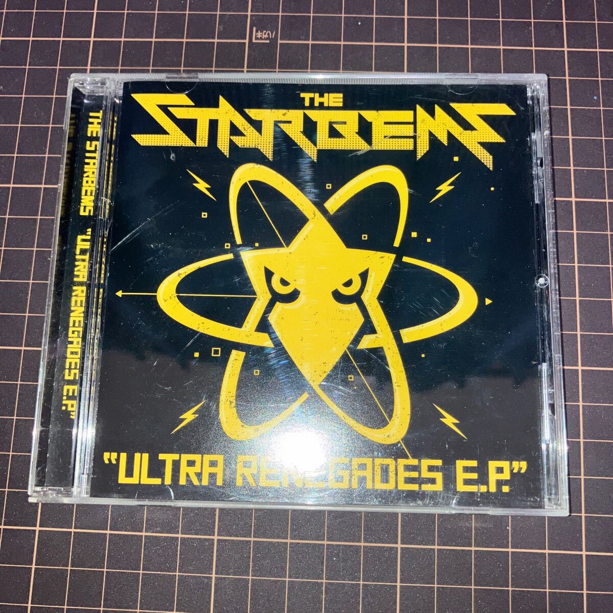 ULTRA RENEGADES E.P./THE STARBEMS拍卖
