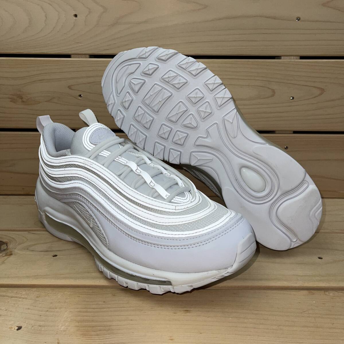 ナイキ 23.5cm ウィメンズ エアマックス 97 税込定価20900円 NIKE WMNS AIR MAX 97 レディーススニーカー 白拍卖