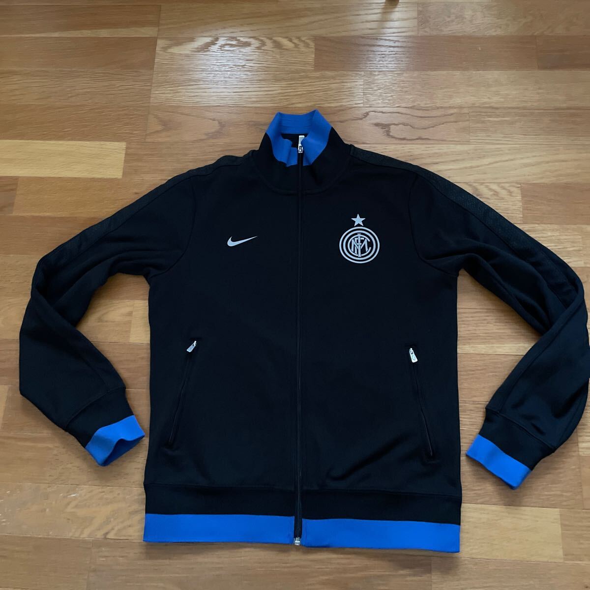 イタリア 代表 NIKE ナイキ トラックトップ ジャケット 美品 レコバ バッジョ ロナウド サネッティ イブラヒモビッチ 長友 スナイデル拍卖