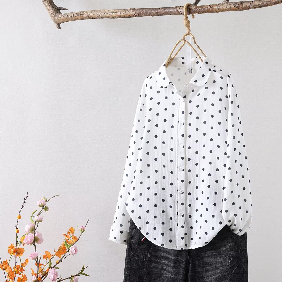 新入荷ダブルガーゼ ドット柄 ワイシャツ チュニック 大人可愛 ゆったり オシャレ フリーサイズ ナチュラル 綿100% コットンホワイト拍卖