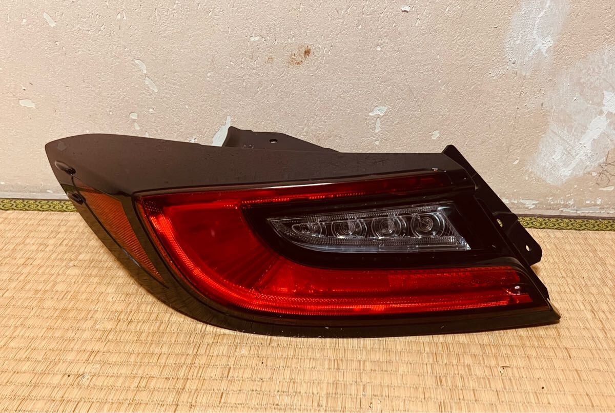 ZN8 86 ZD8 BRZ 純正 左 テールライト LED MA テールランプ ライト ICHIKOH D258 テールライト 002拍卖