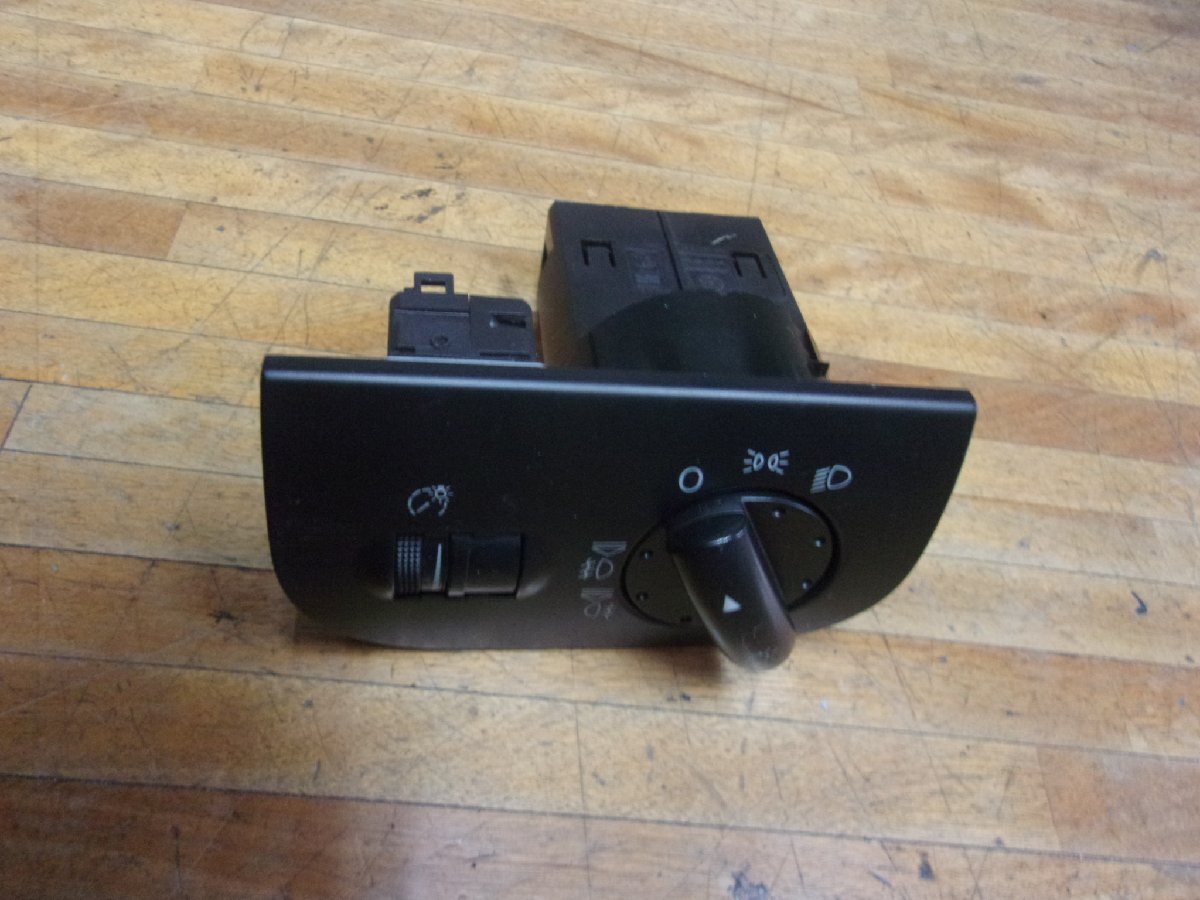 ※アウディ 8N TTクーペ Sライン ライトスイッチ※拍卖