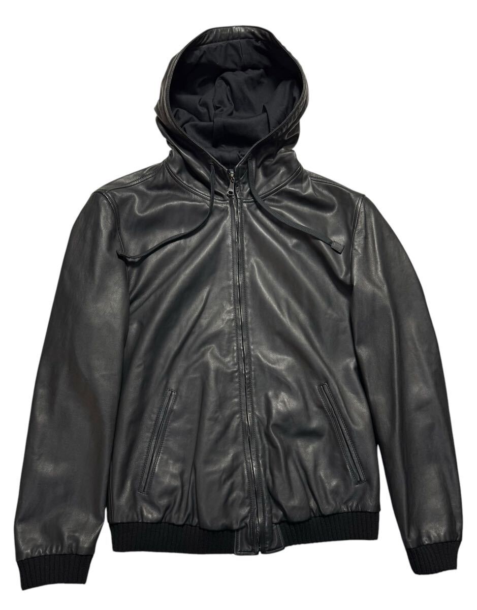 極美品 国内品 DOLCE&GABBANA ドルチェ&ガッバーナ ミニプレート付き 羊革 ラムスキン リブ付き フード レザージャケット 54拍卖