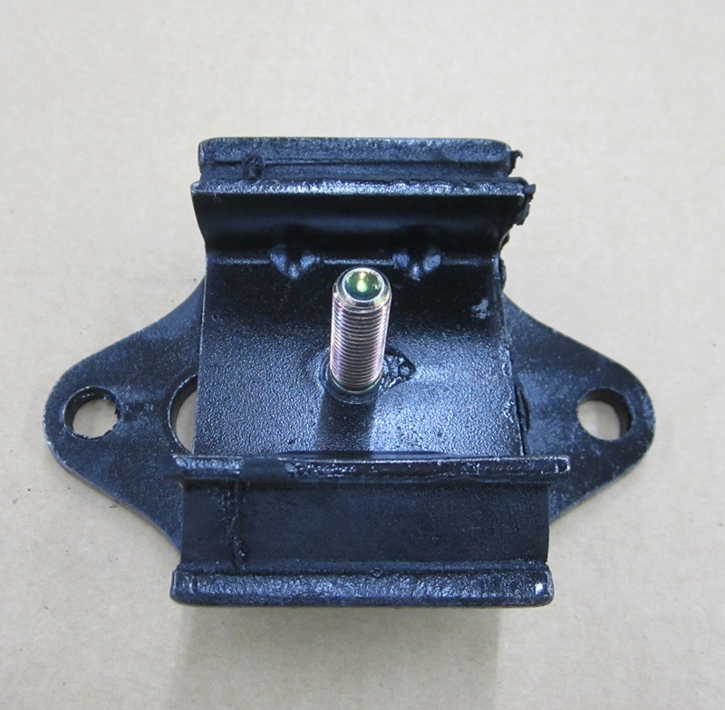 フェアレディー S30Z ミッションマウント 日産 純正 新品 S30 S31 432 240ZG fairlady 旧車 L型 S20拍卖