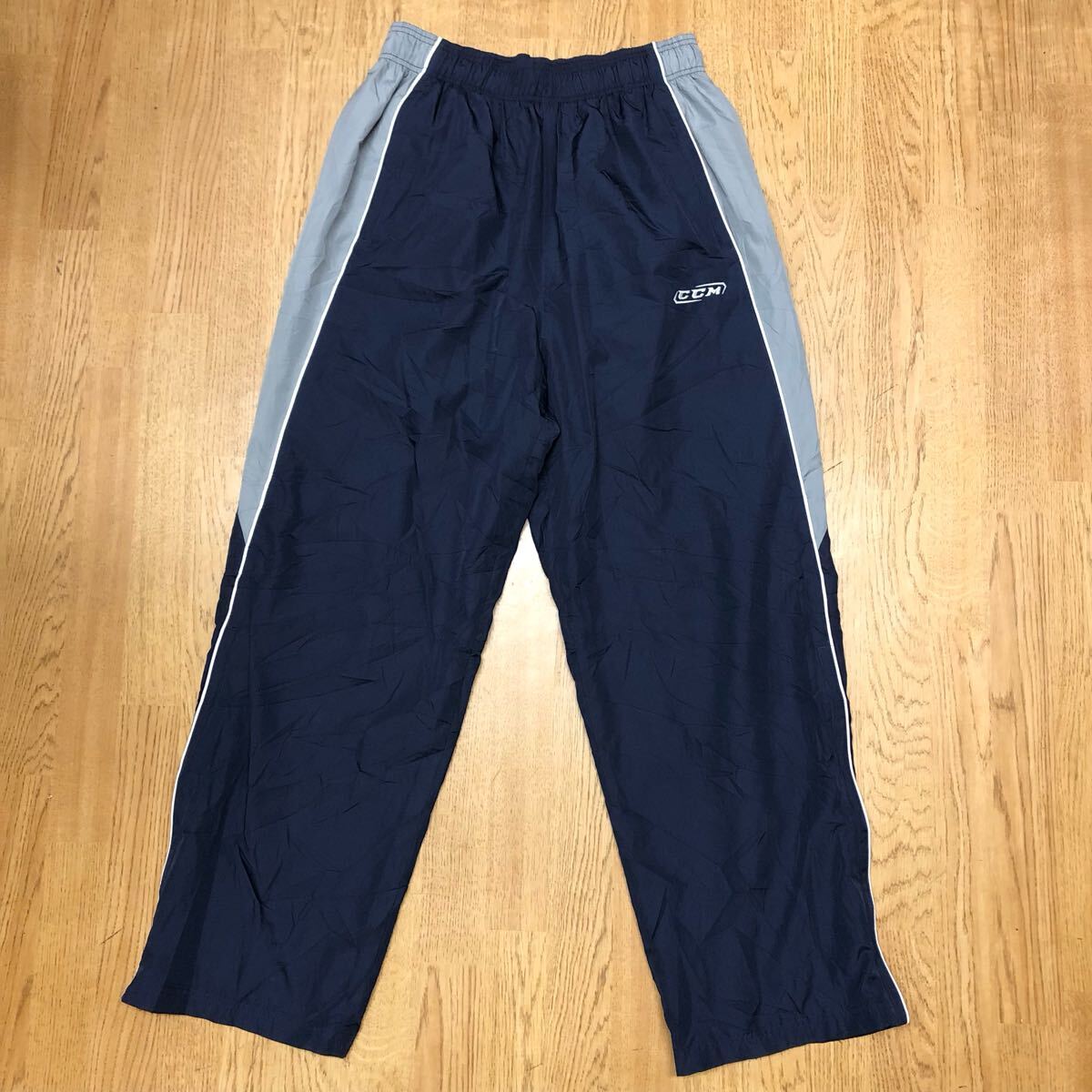 Reebok /リーボック /メンズL ロングパンツ ボトムス ウィンドブレーカー 裏メッシュ シャカシャカ ネイビー トレーニング スポーツウェア拍卖