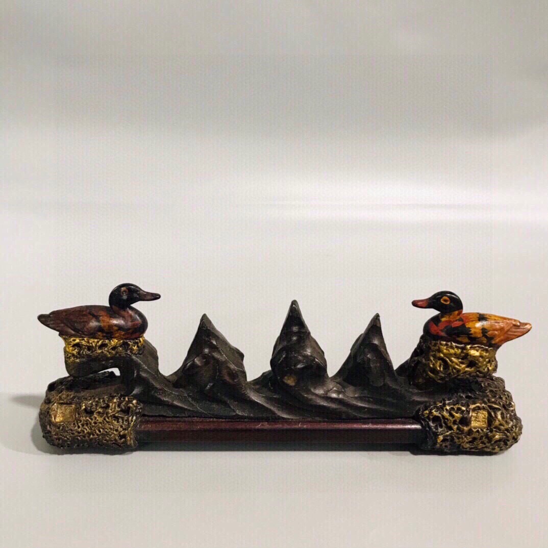 『清・ひょうたん細作・漆彫・描金・筆架・鴛鴦紋・文房賞物・文房具』極細工 置物 古賞物 中国古玩 中国古美術拍卖