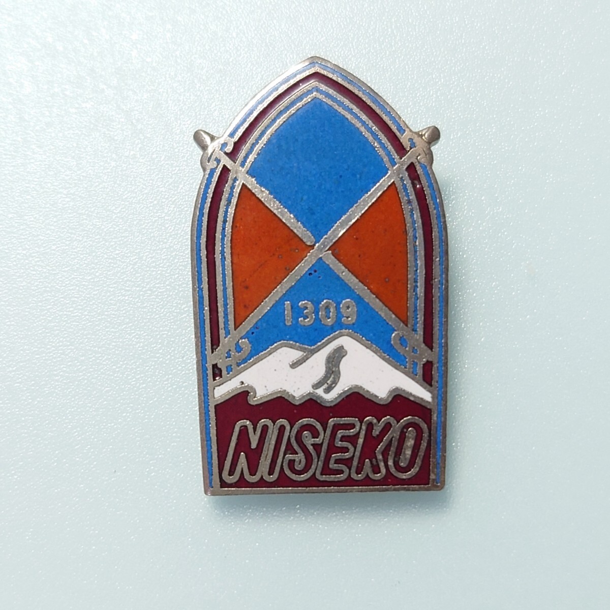 ★NISEKO☆標高1,309m★観光 旅行 記念 当時物 昭和レトロ バッジ バッチ拍卖