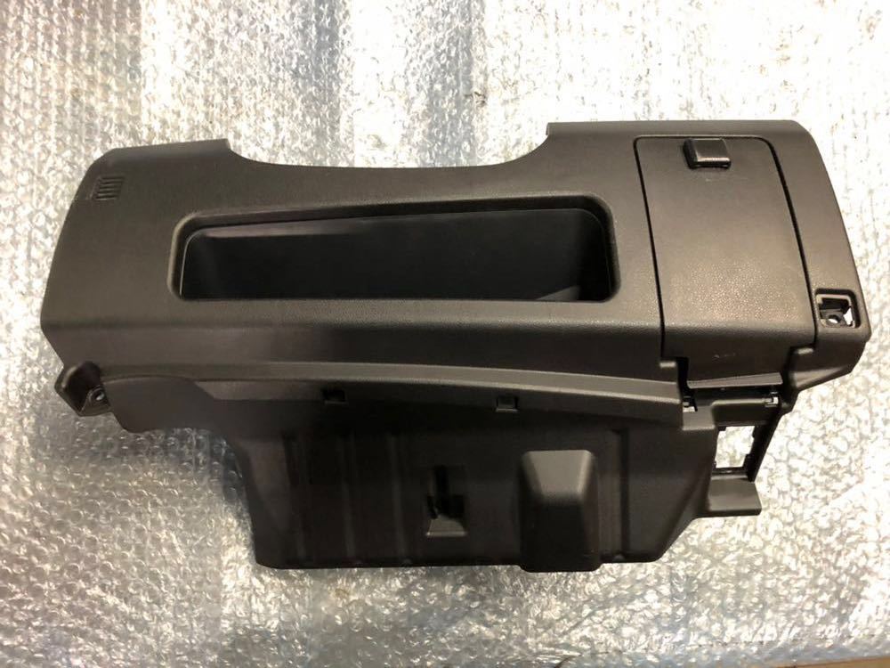 ダイハツ L175S ムーブ カスタム ステアリング下 小物入れ 内張り こ拍卖