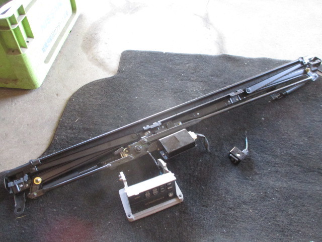 ★36A4445 クラウンマジェスタ UZS175 純正電動リアシェード 車上動作確認OK スイッチ付き 電動カーテン リアカーテン拍卖