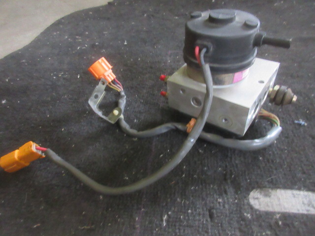 ★④R7A8328 EK3 シビック 純正ABSアクチュエーター D15B オートマ車 修理やストック等に拍卖