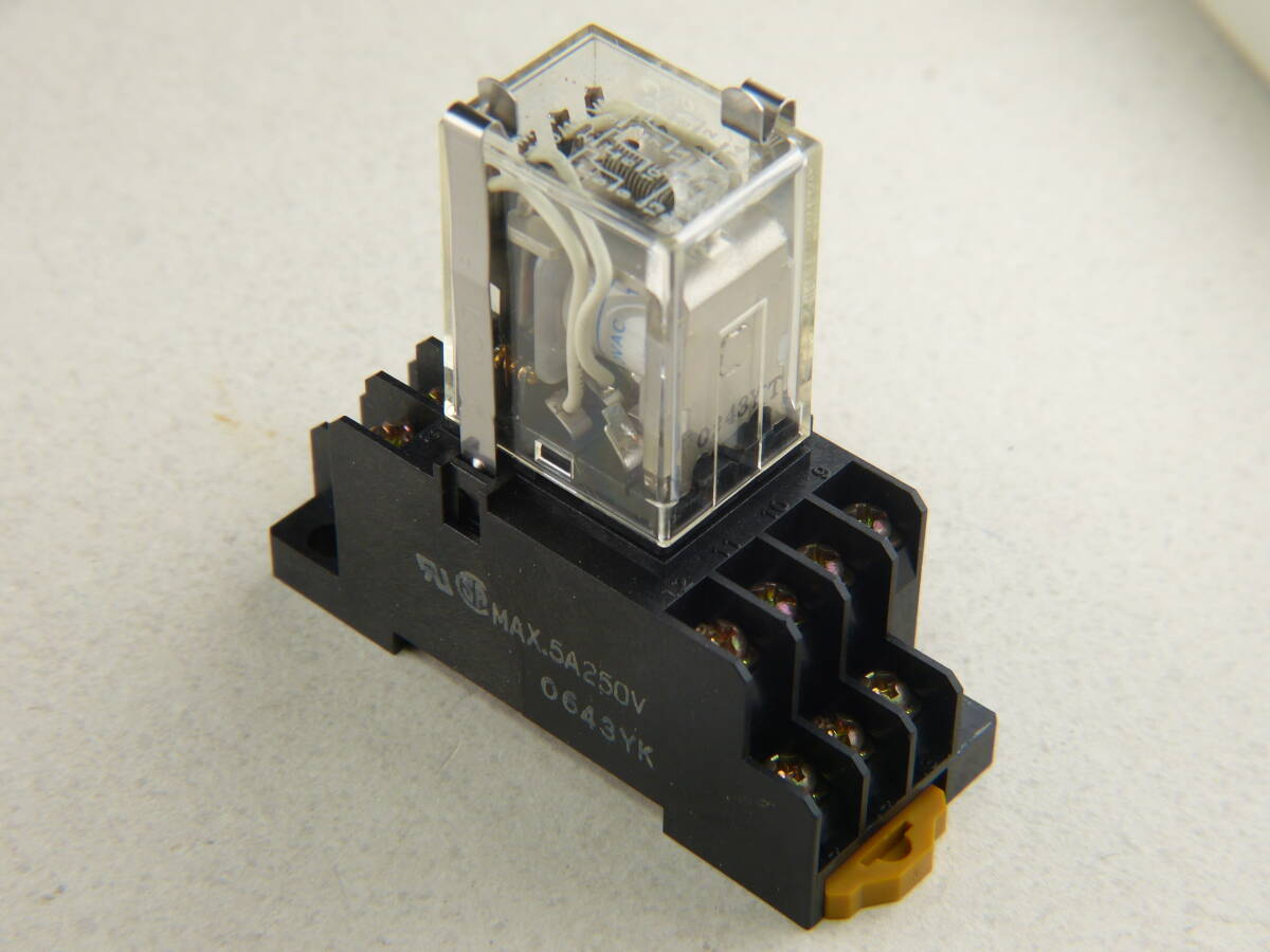 ★☆OMRON MY4 AC100V ソケット・保持金具付き 未使用品☆★拍卖