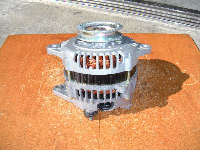 セレナ、ラルゴ、C23用オルタネーター(ダイナモ)リビルト品 LR1100-710、23100-3C900拍卖