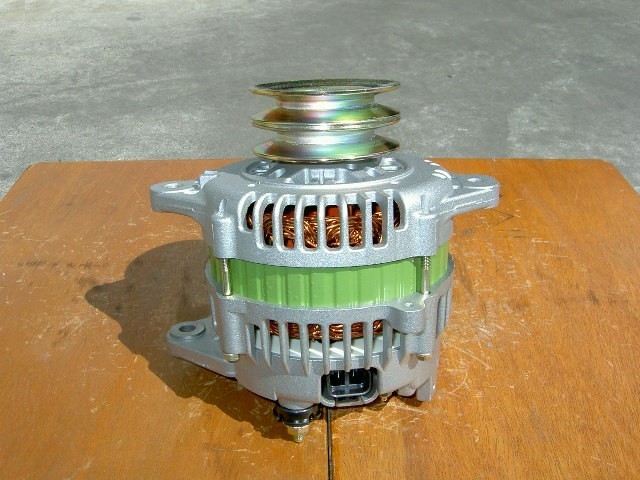 キャラバン,アトラス,ダットサン トラック,TDエンジン用オルタネーター(ダイナモ)リビルト品 LR170-749,23100-6T002拍卖