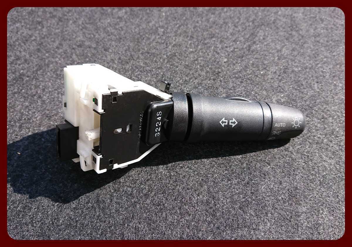 キューブ BNZ11 BZ11 Z11 ライトスイッチ ディマースイッチ レバー A-1070拍卖