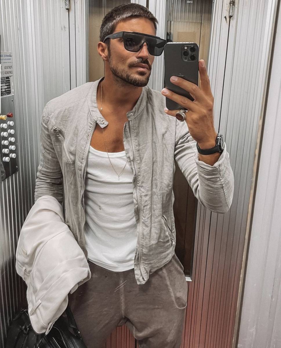 新作 DOLCE&GABBANA サングラス 新品同様 ブラック拍卖