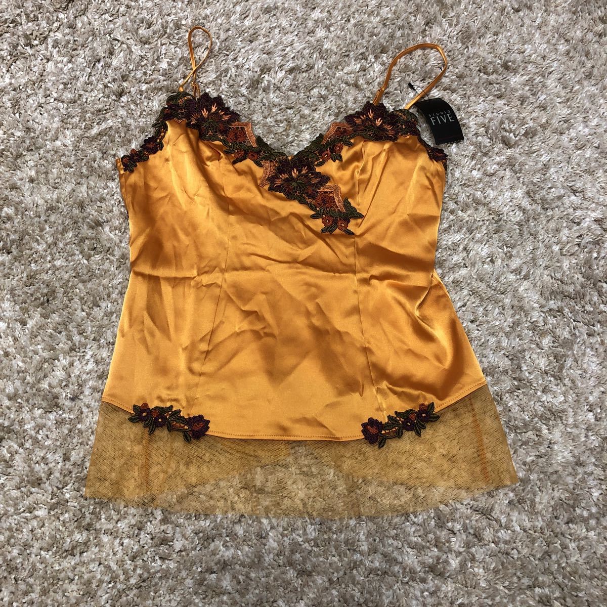 超お値打ち出品 Wacoal StudioFive ツルツルサテンゴージャスキャミソール 80M 新品タグ付拍卖