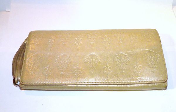 ANTEPRIMA(アンテプリマ) 本革 二つ折り長財布 846387B334B01拍卖