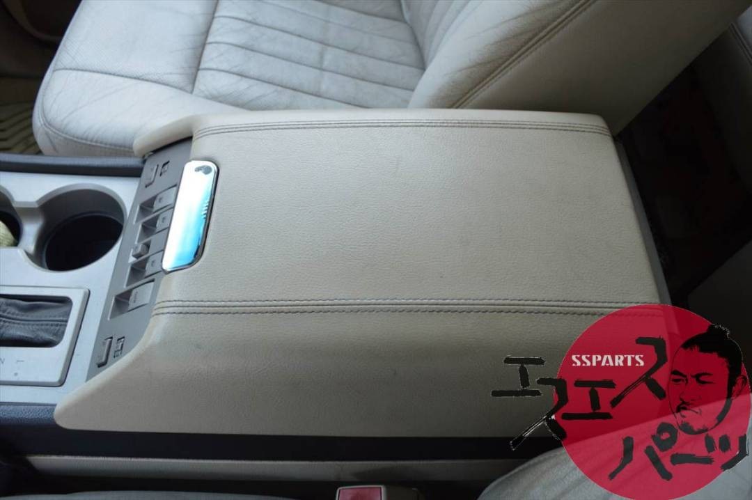 SSParts フロントセンターコンソールフタ 03年ナビゲーター ベージュ パーツ販売車拍卖