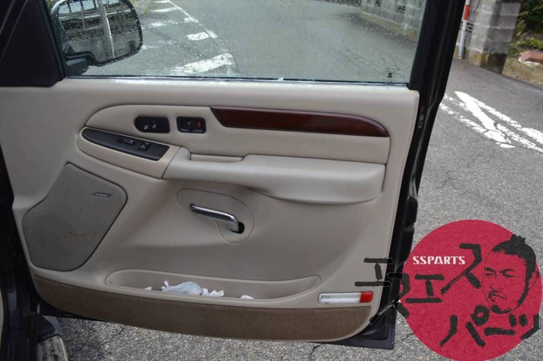 SSParts 助手席内張り 03年エスカレードESV パーツ販売車拍卖