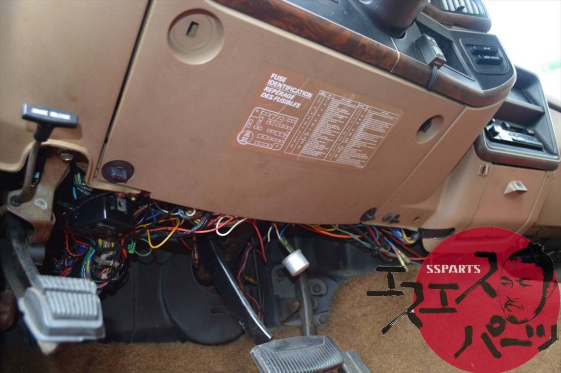 SSParts ハンドル下パネル 89年ブロンコ 部品取り車拍卖