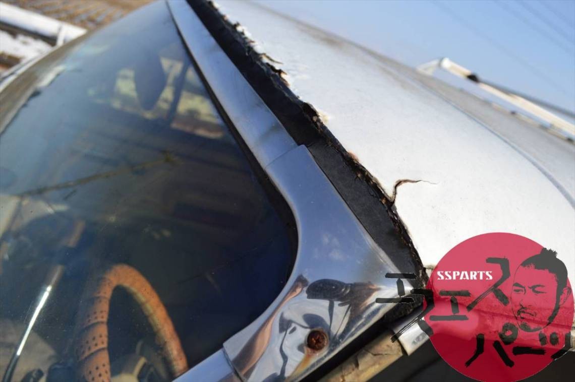 SSParts フロントガラス上モール 1990年ワゴニア 部品取り車拍卖