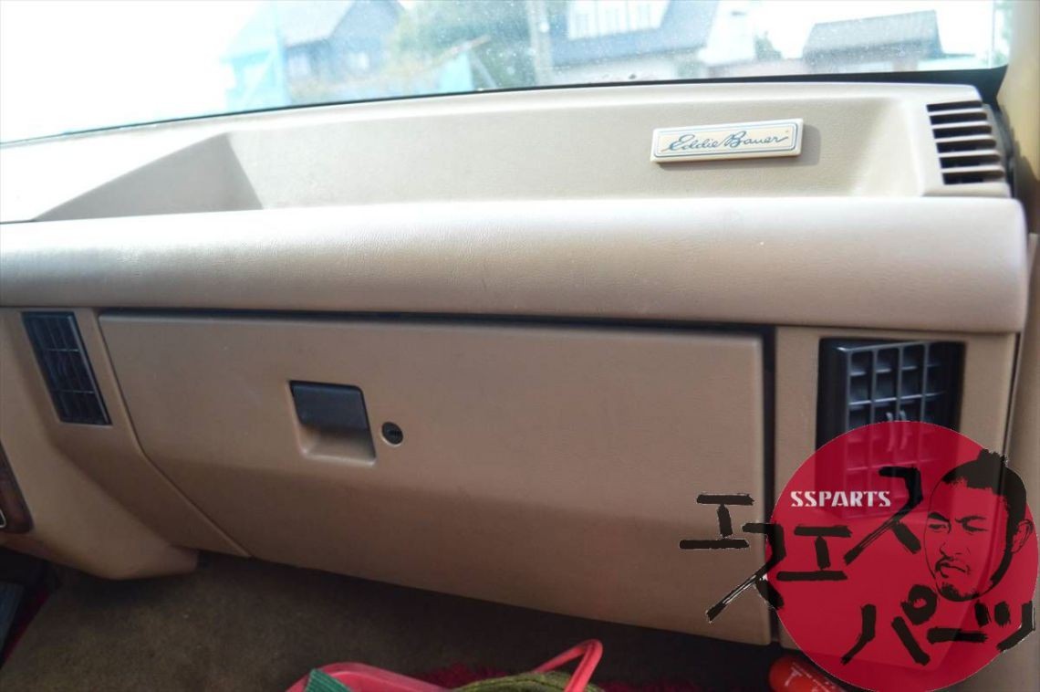 SSParts 助手席コンソールBOX 89年ブロンコ 部品取り車拍卖