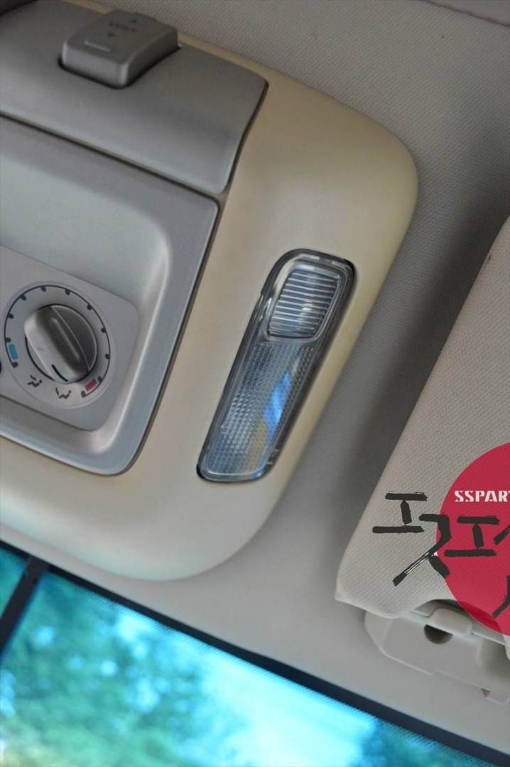 SSParts 助手席側ルームランプカバー 03年ナビゲーター パーツ販売車拍卖