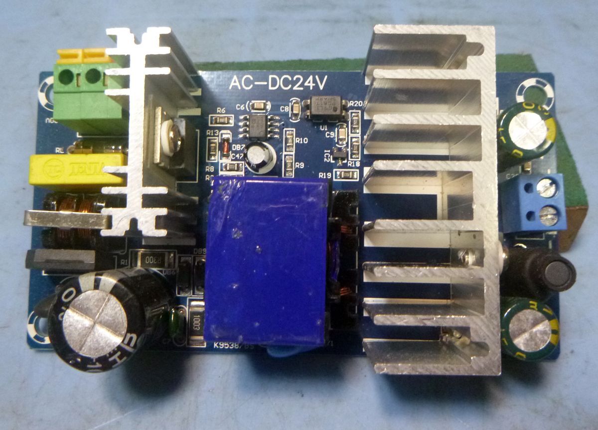D109 AC-DCコンバーター AC100-DC24V 未使用+不具合品 2点セット拍卖