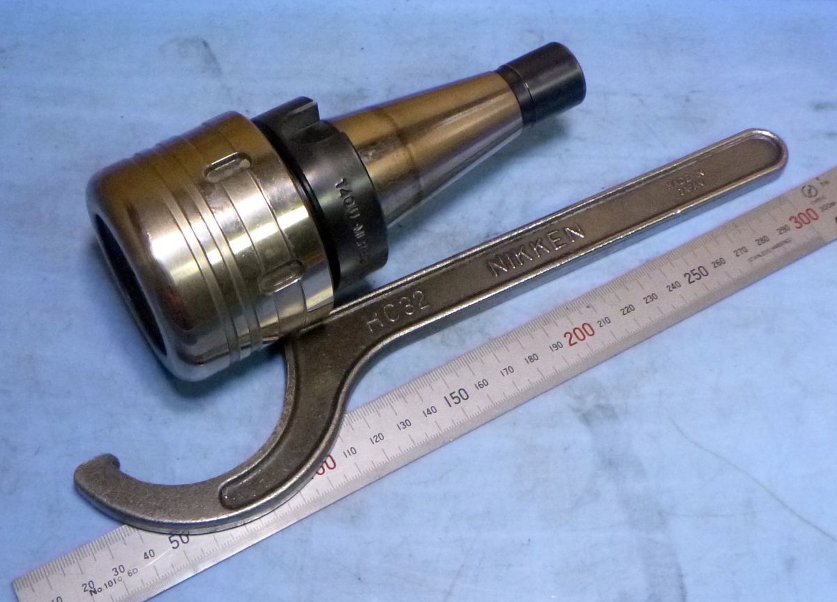 FB977 T40U ミーリングチャック KURODA T40U-MLR32 ハンドル付き 中古拍卖