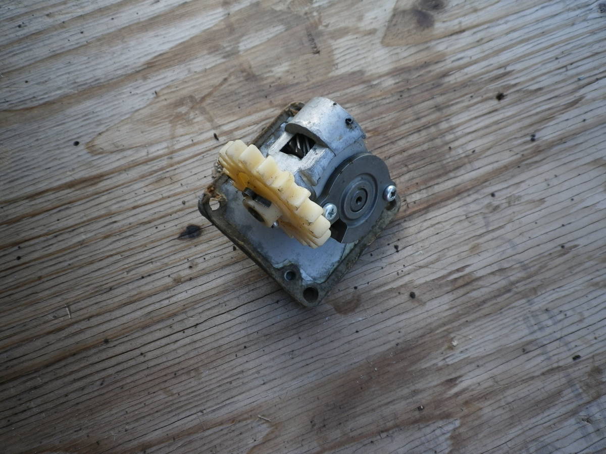 ヤマハ R3 タコメーターギア 中古 拍卖